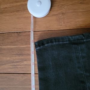 Black high rise jean